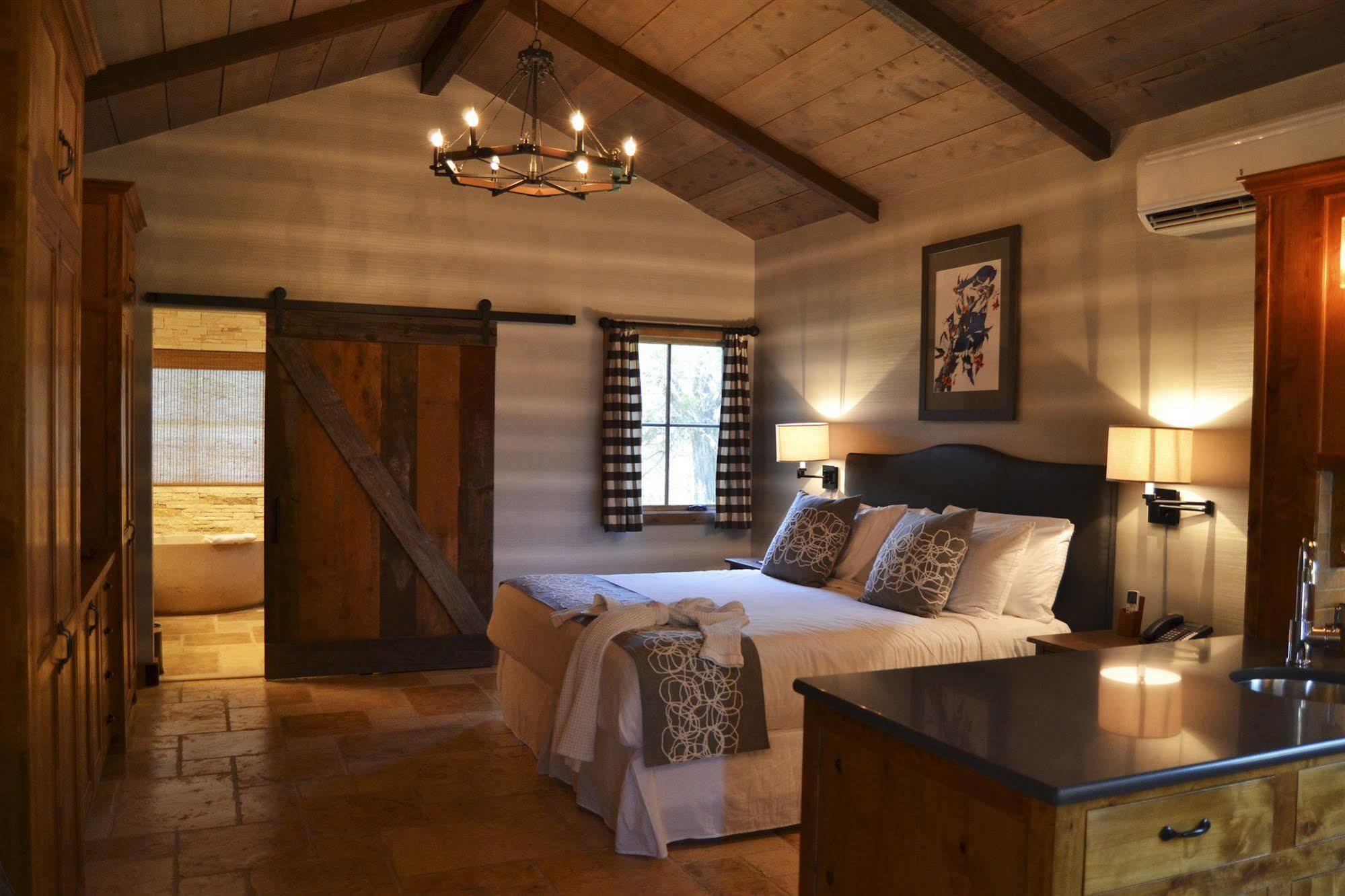 Hotel Camp Lucy Dripping Springs Exterior foto