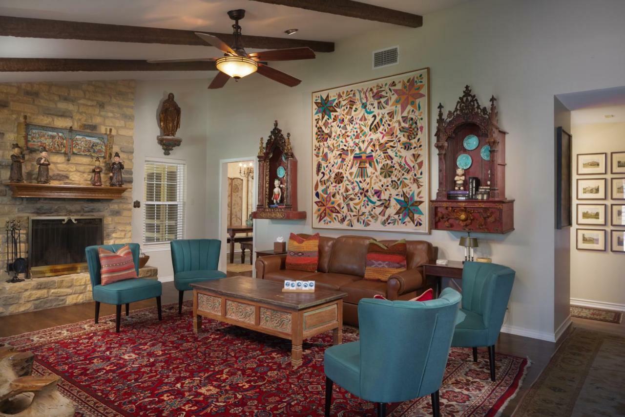 Hotel Camp Lucy Dripping Springs Exterior foto